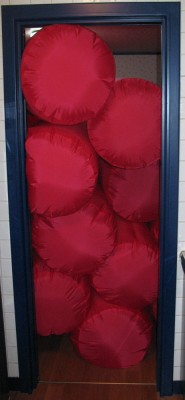 Inflatable sculpture of five meter taffeta nylon tubes.